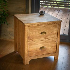 "О ла-ла" - тумбочка дубовая